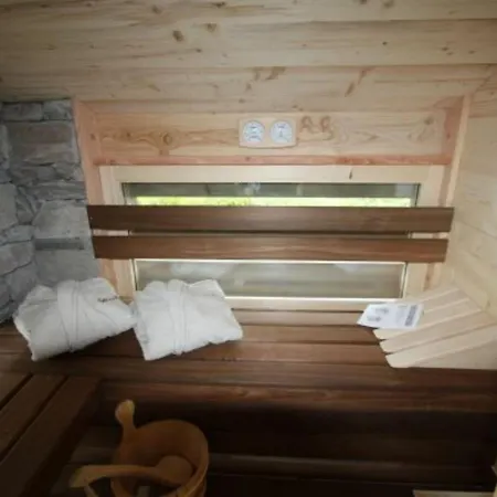 Holiday home Neuf De Gamme Avec Spa, Sauna Et Decoration Originale - - Fr-1-589-80