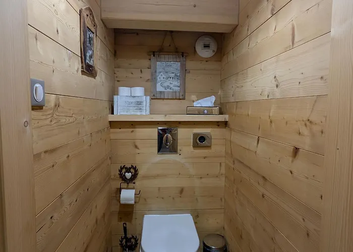 Neuf De Gamme Avec Spa, Sauna Et Decoration Originale - - Fr-1-589-80 *